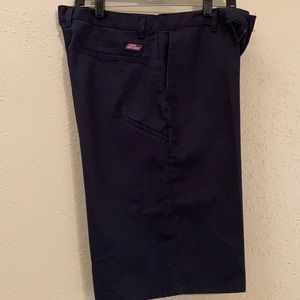 Men’s Dickies Size 32 shorts